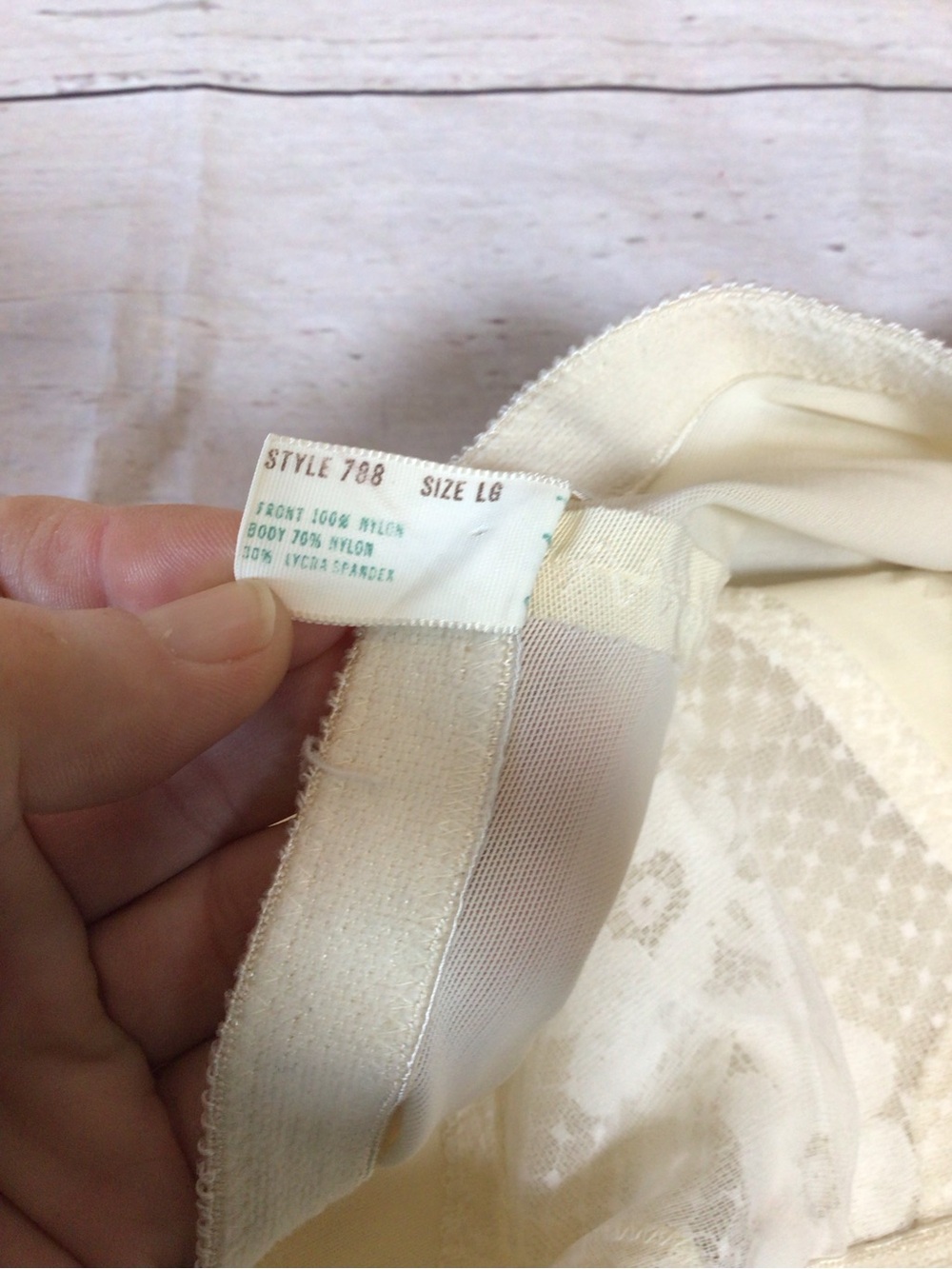 Vintage Vassarette Underneath It All Panty Girdle Shaper Long Leg Size L Lace. - Picture 8 of 10